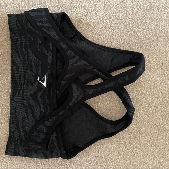 Gymshark sports bra - Picture 2 of 3